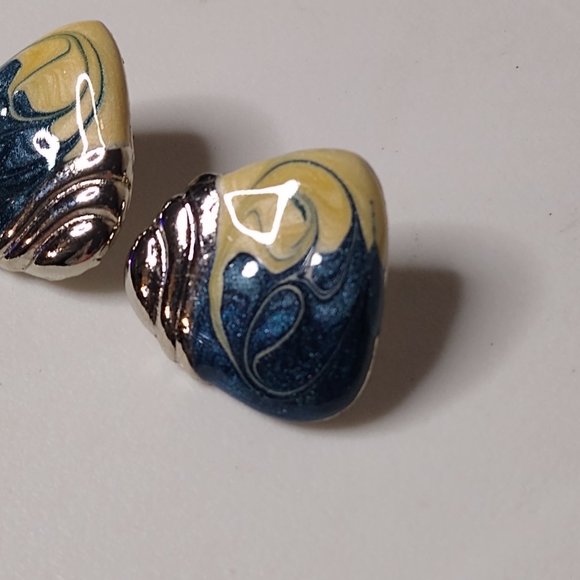 Vintage Blue And Cream Triangular Stud Earrings - Picture 3 of 13